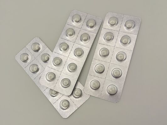 Comprimidos GS-441524 VS Molnupiravir EIDD-2801 Para Tratamento de PIF em Gatos